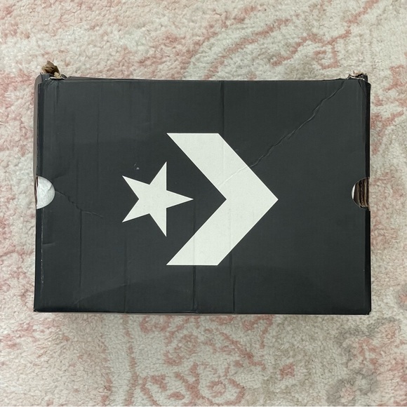 Light Pink Converse Platforms - Picture 5 of 5